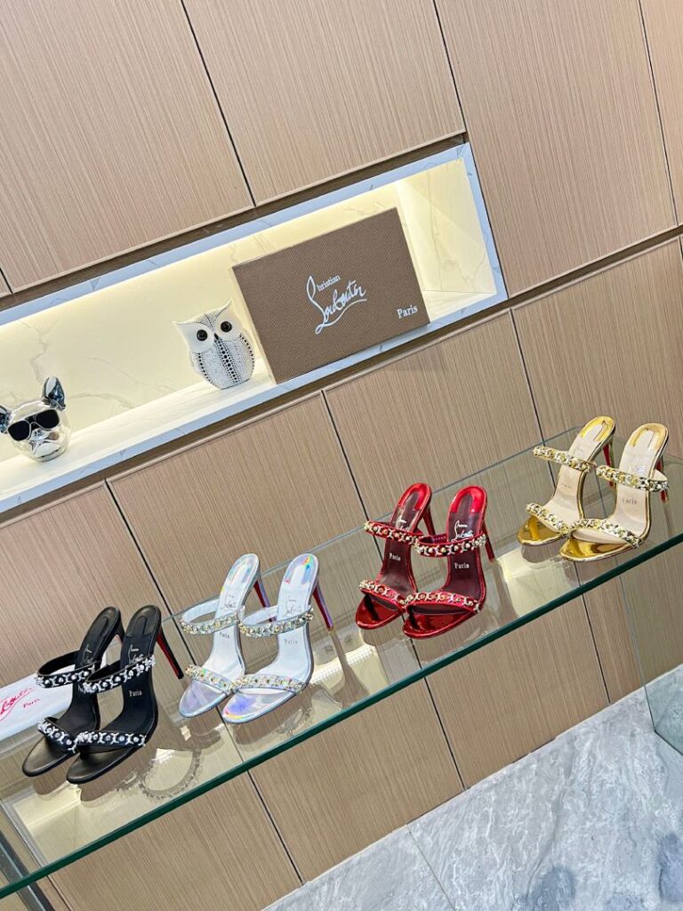 Christian Louboutin Shoe Style 2801192
