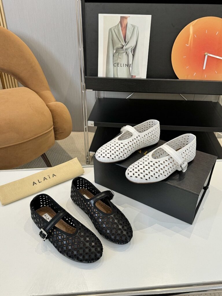 Alaia Shoe Style 3001170