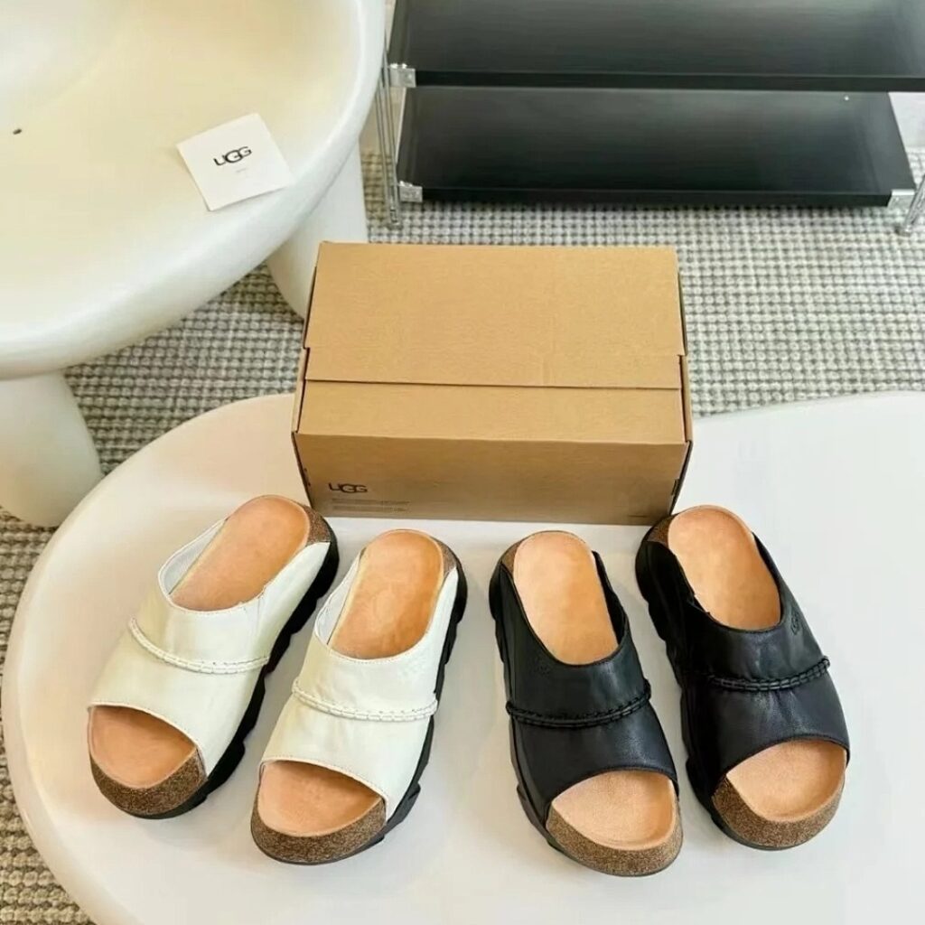 UGG Shoe Style 2491194