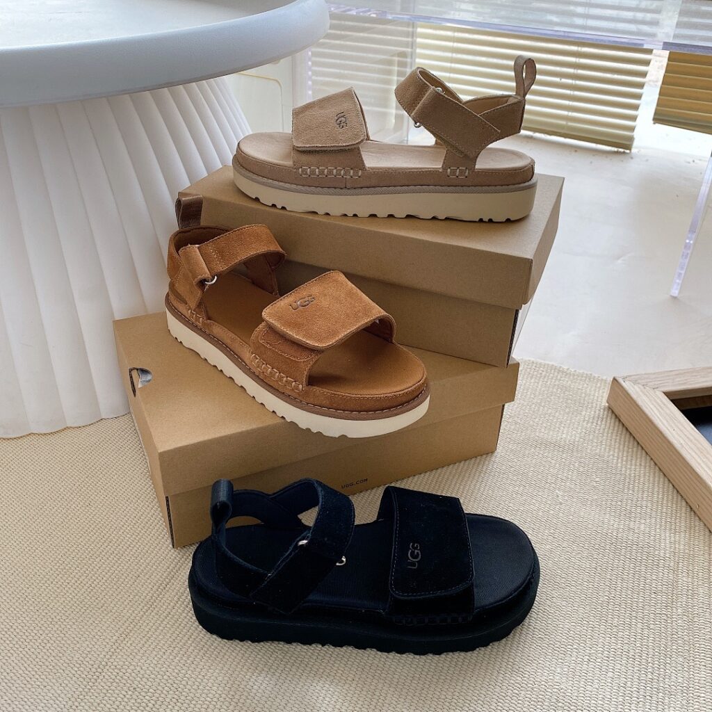 UGG Shoe Style 2601194
