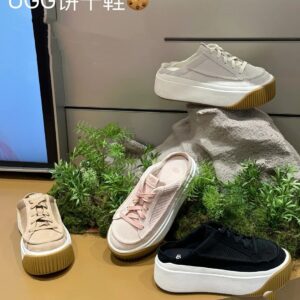 UGG Shoe Style 2701194