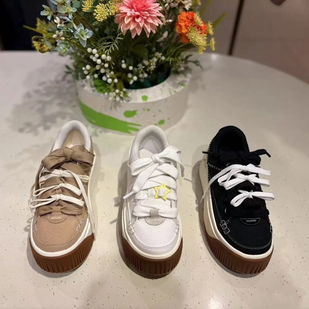 UGG Shoe Style 2701194