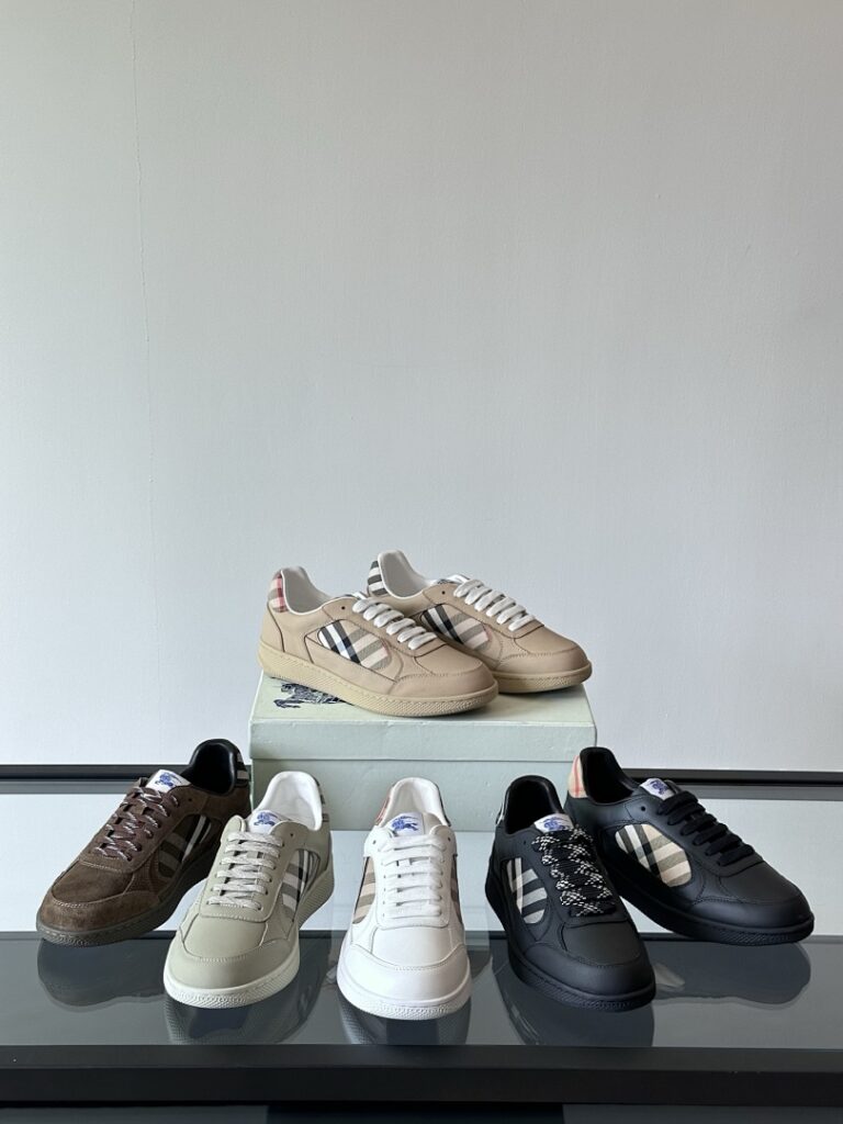 Balenciaga Shoe Style 2301127