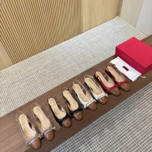 Valentino Shoe Style 2701133