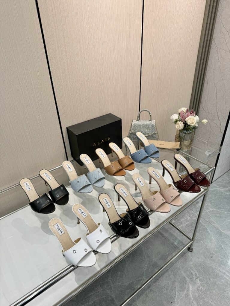 Alaia Shoe Style 1901117