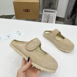 UGG Shoe Style 2001150