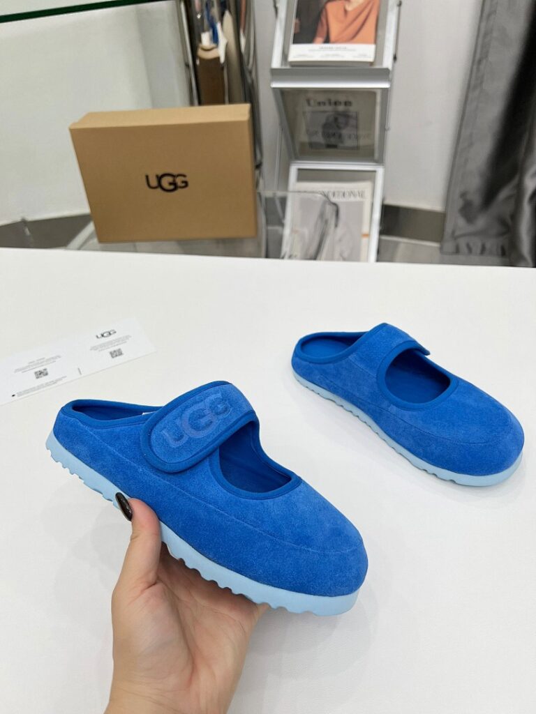 UGG Shoe Style 2001150