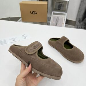 UGG Shoe Style 2001150