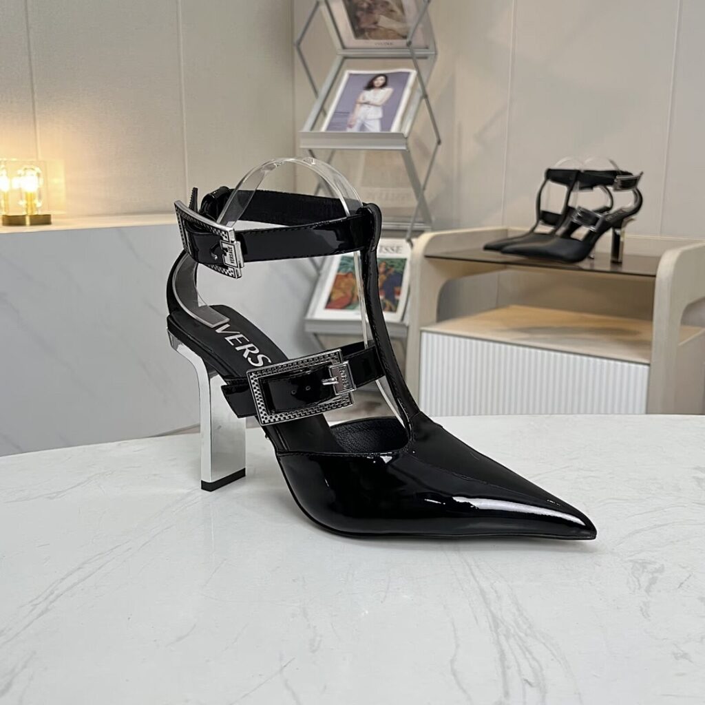 Shoe Style 2301132
