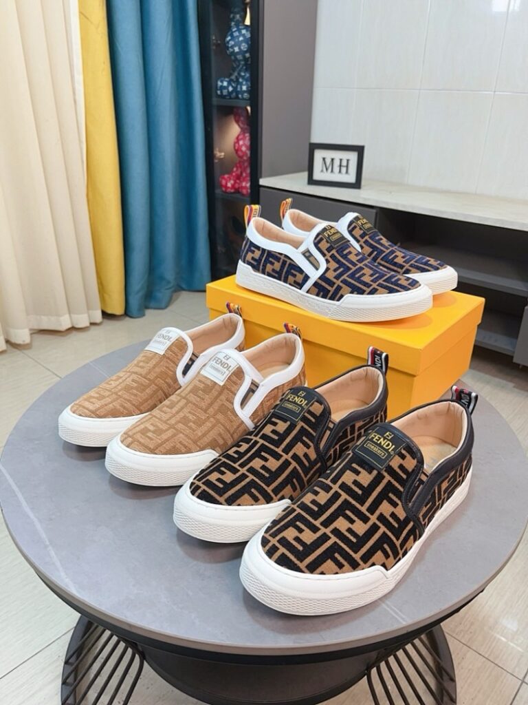 Fendi Shoe Style 2101155