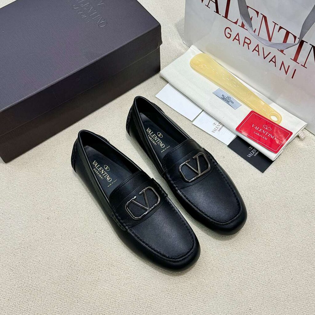 Valentino Shoe Style 3301128