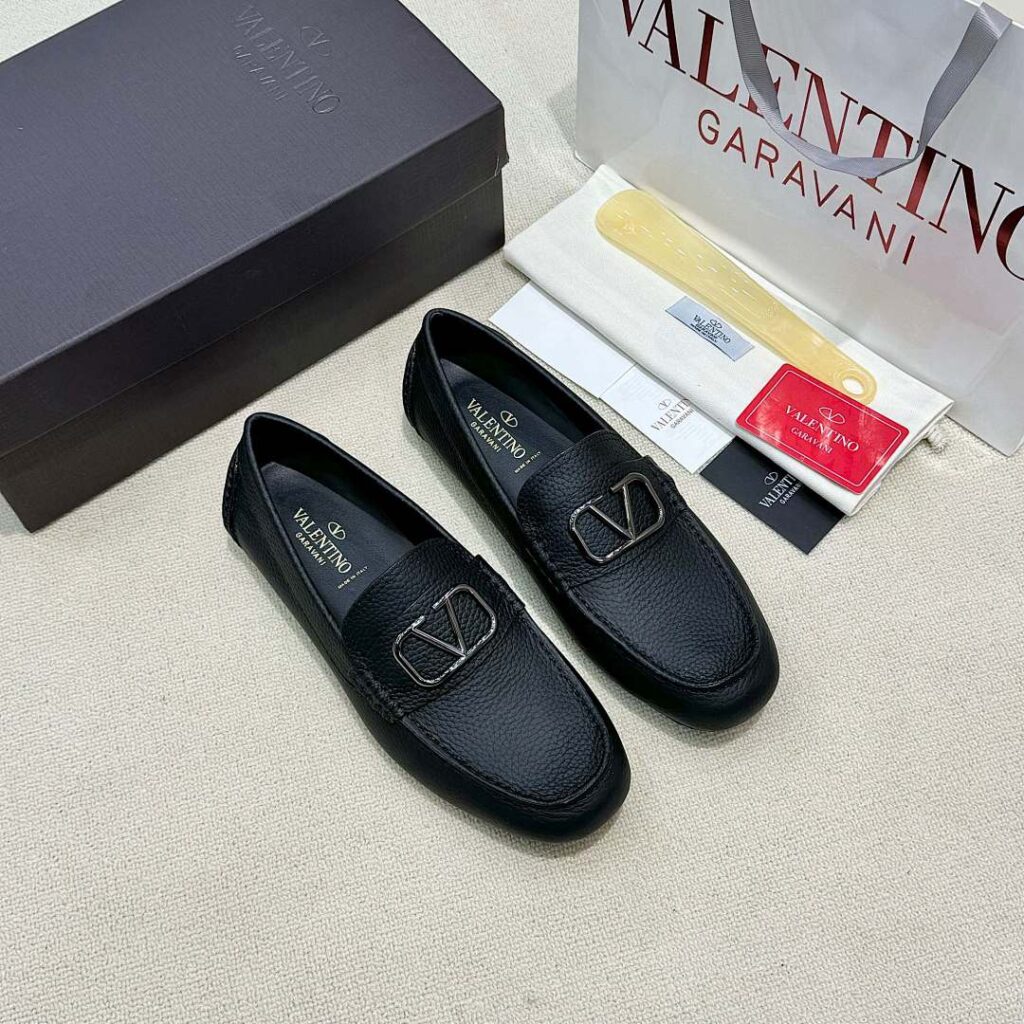 Valentino Shoe Style 3301128
