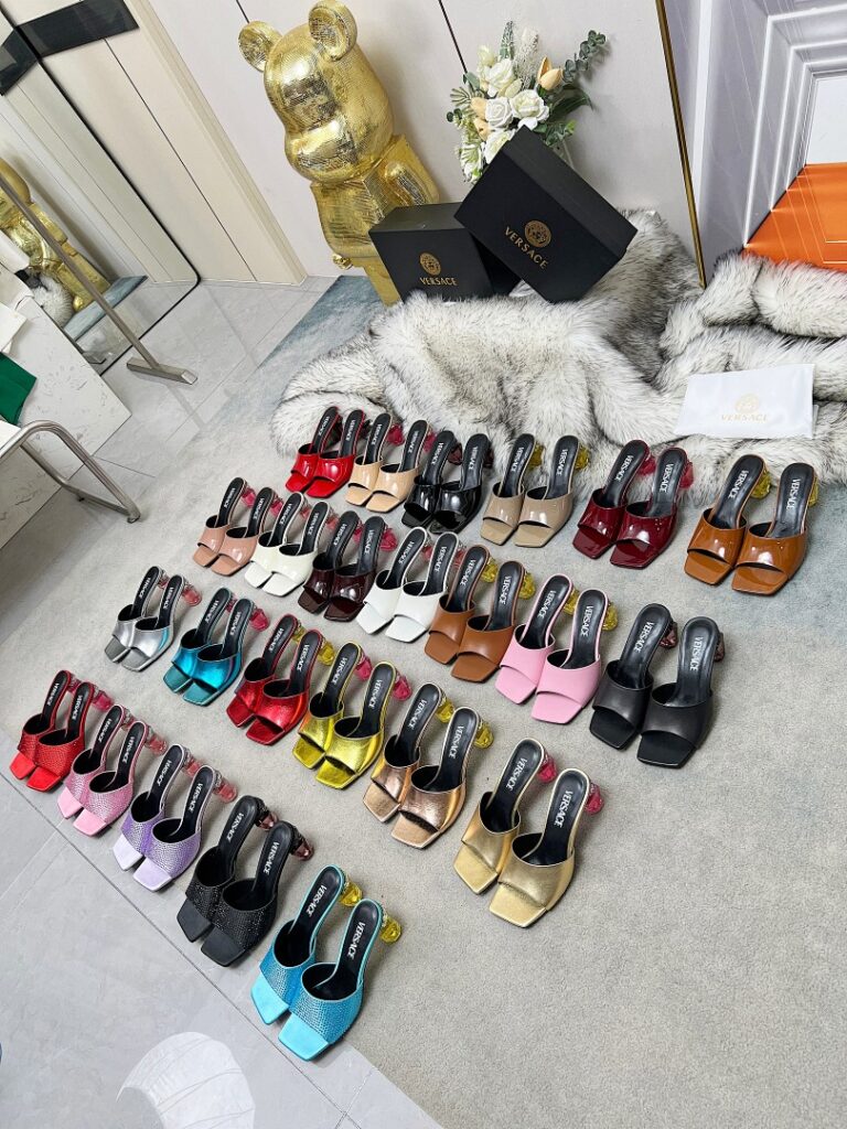 Shoe Style 2401131