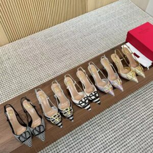 Valentino Shoe Style 2701133