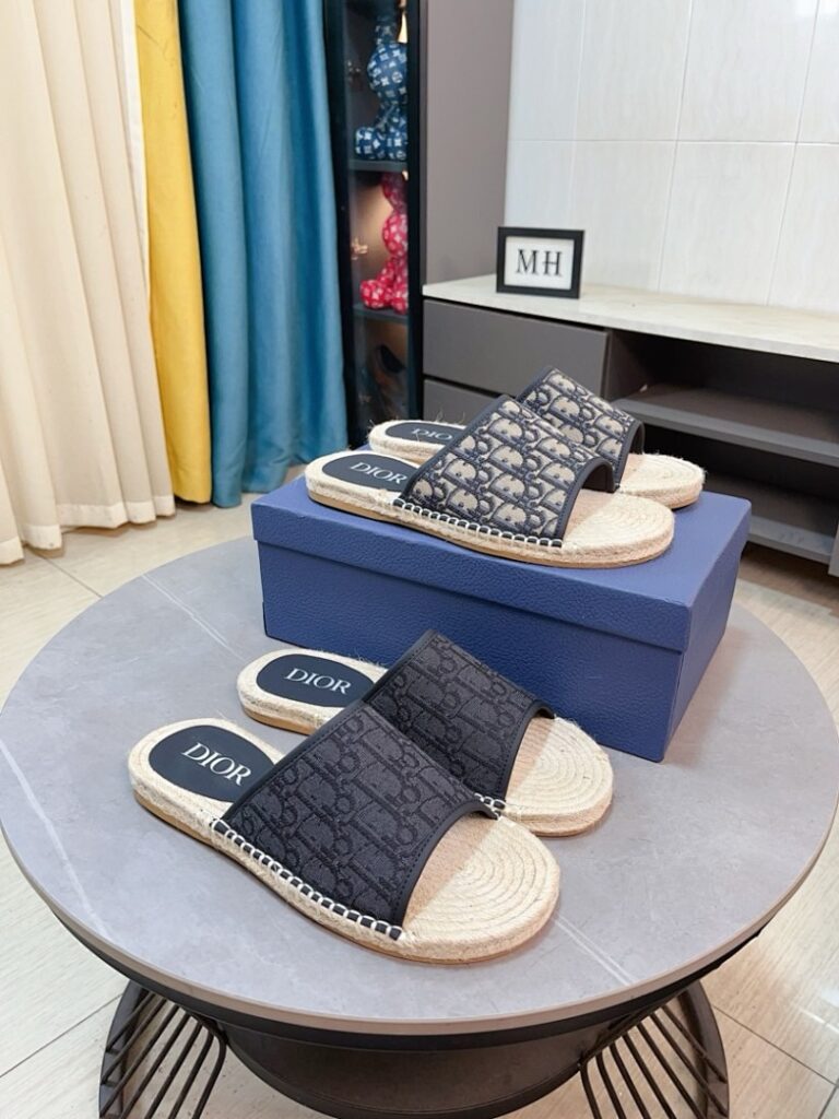 Dior Shoe Style 1801155