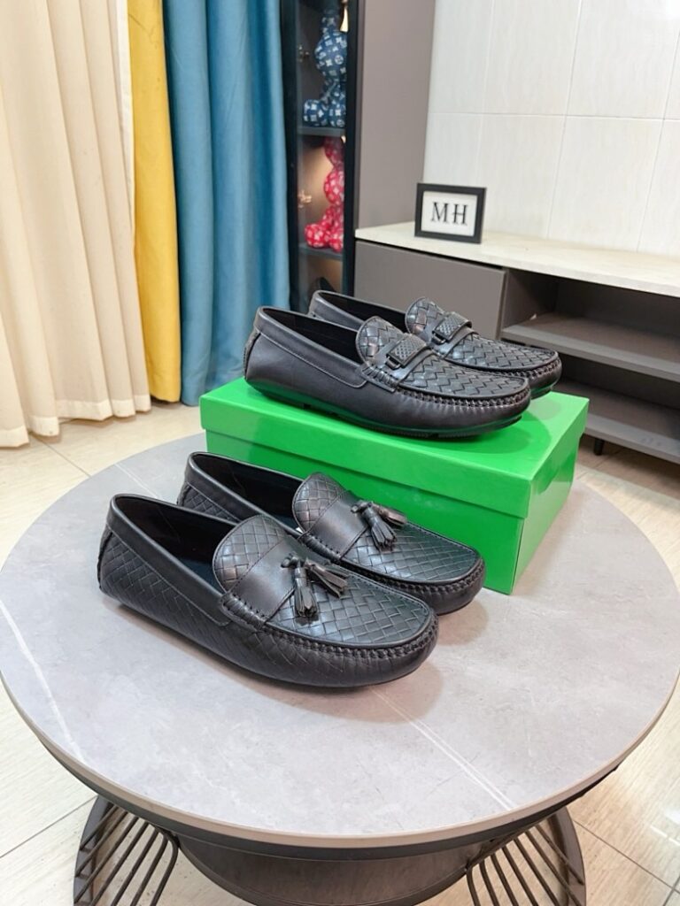 Bottega Veneta Shoe Style 2301155