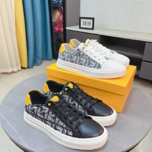 Fendi Shoe Style 2201155