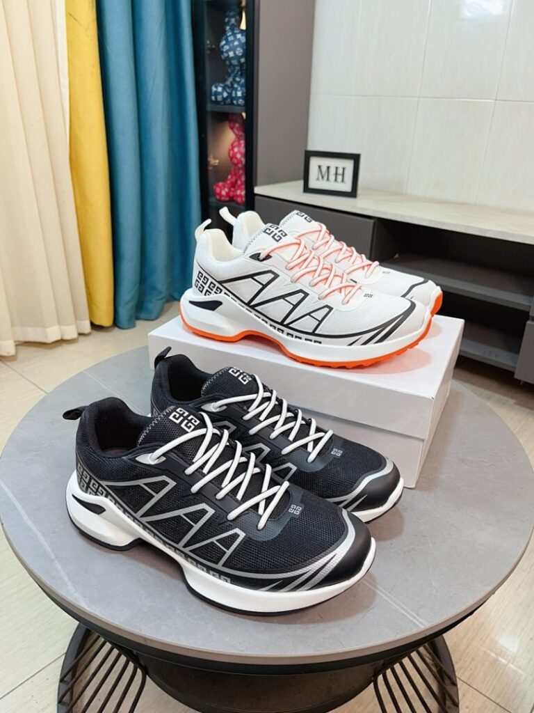 Givenchy Shoe Style 3001155