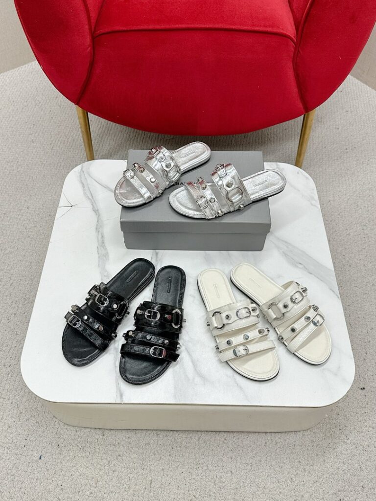Balenciaga Shoe Style 3201196