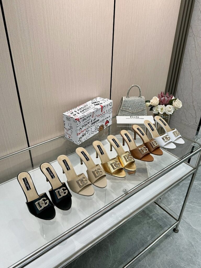 Dolce & Gabbana Shoe Style 2201117