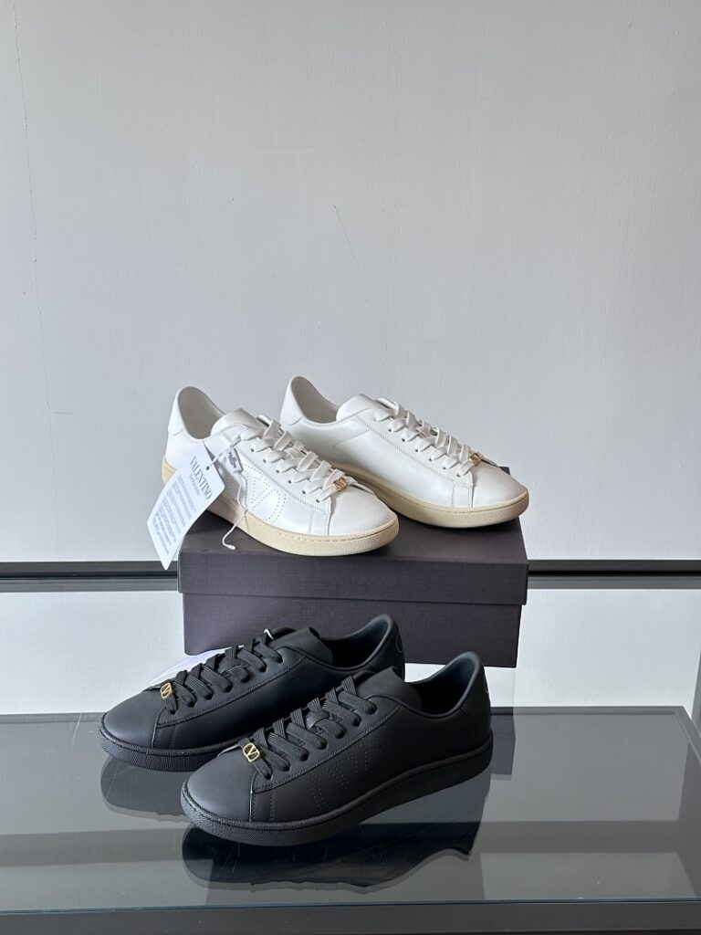 Valentino Shoe Style 2401126