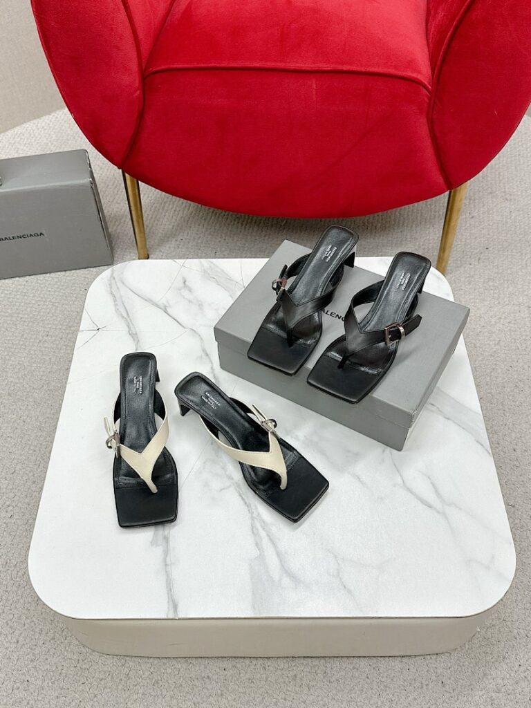 Balenciaga Shoe Style 3101196