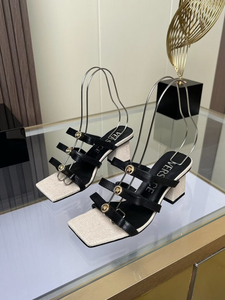 Shoe Style 2201132
