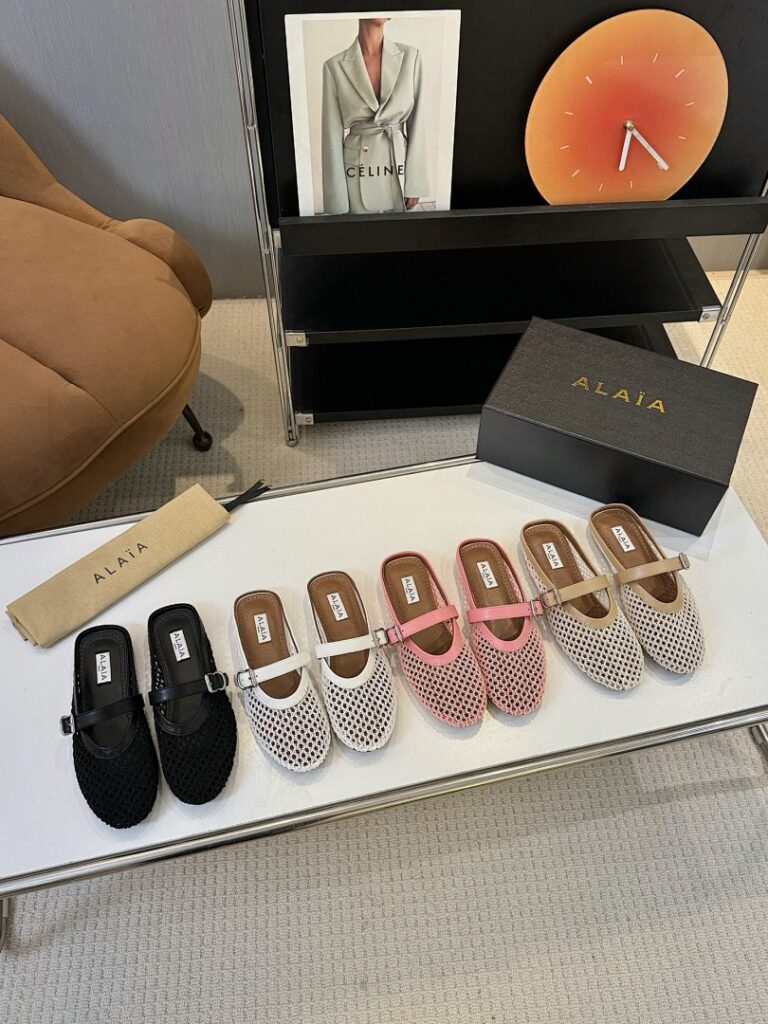 Alaia Shoe Style 2301170