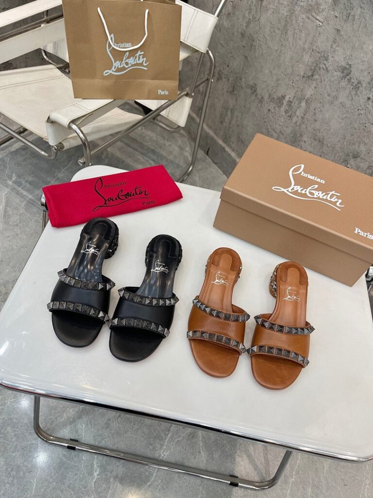 Christian Louboutin Shoe Style 2701193
