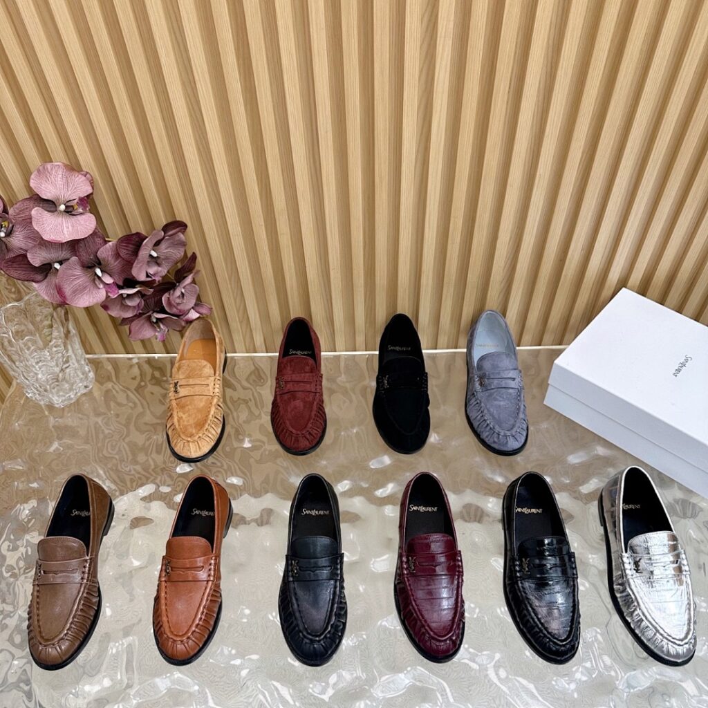 Saint Laurent Shoe Style 3701197