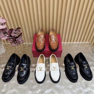 Valentino Shoe Style 3301197