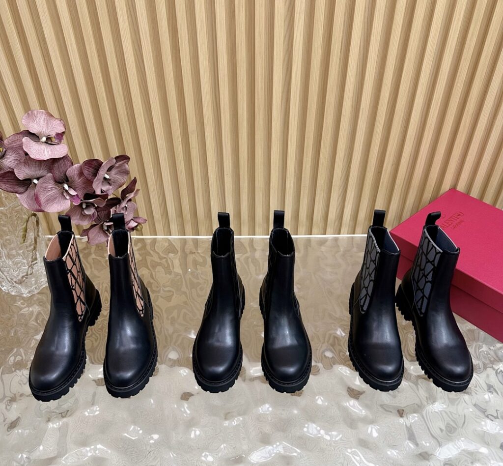 Valentino Shoe Style 3401197