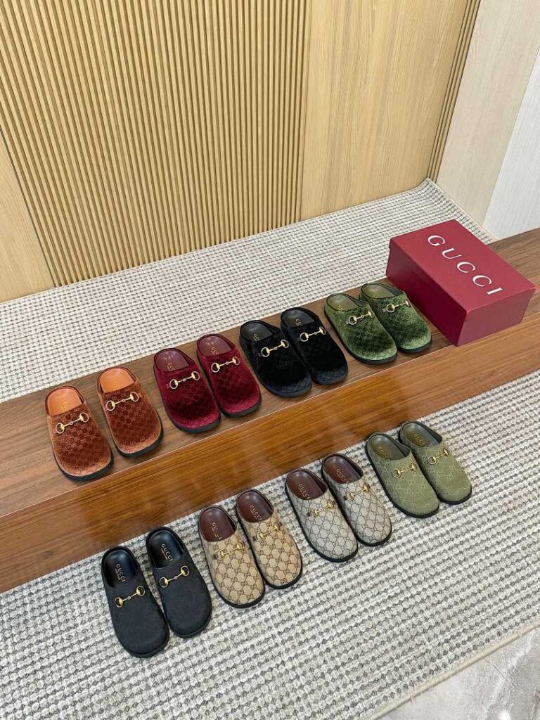Gucci Shoe Style 2101187