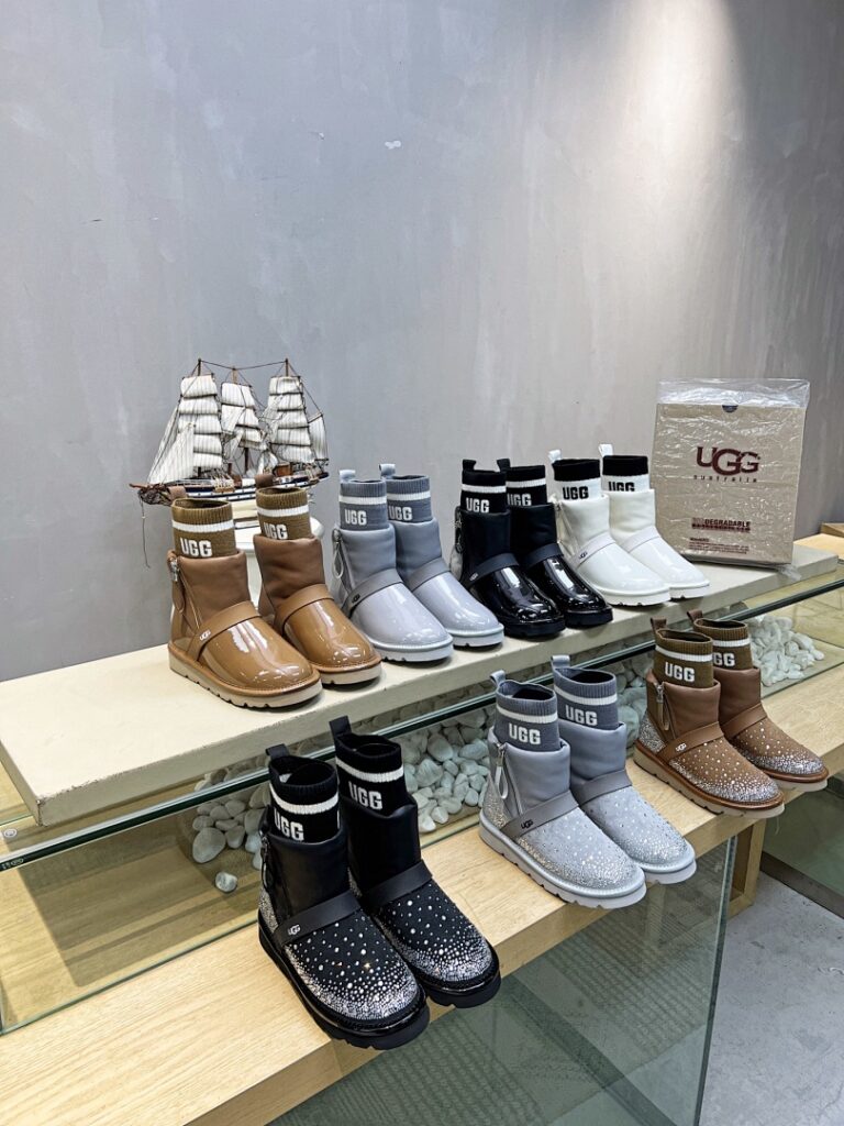 UGG Shoe Style 2901194