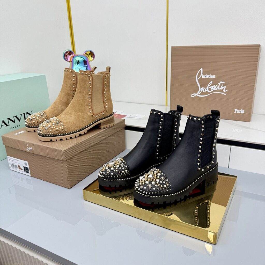 Christian Louboutin Shoe Style 3801192