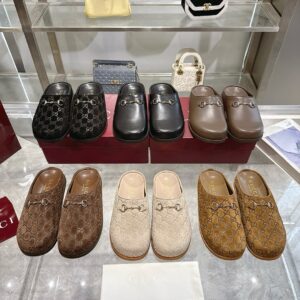 Gucci Shoe Style 2201121