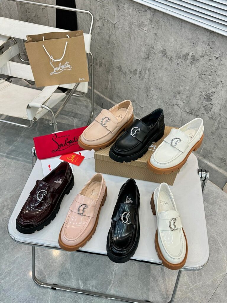 Christian Louboutin Shoe Style 2901193