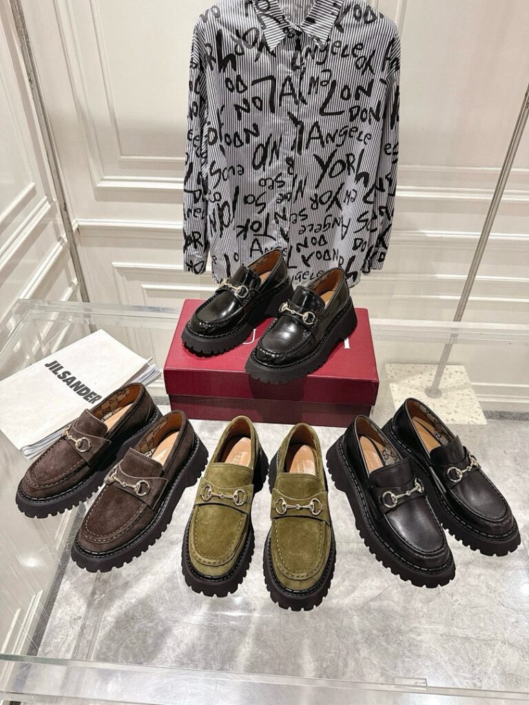 Gucci Shoe Style 3201192