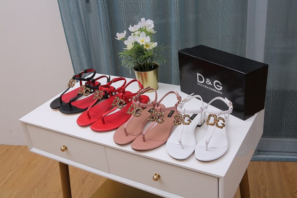Dolce & Gabbana Shoe Style 1801141