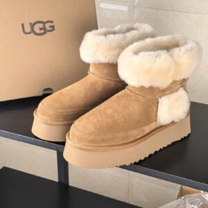 UGG Shoe Style 2801175
