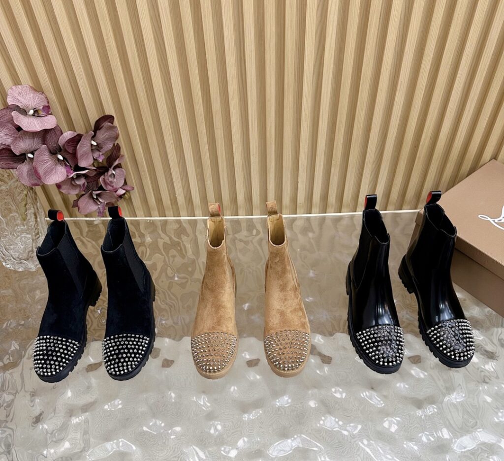 Christian Louboutin Shoe Style 3701197