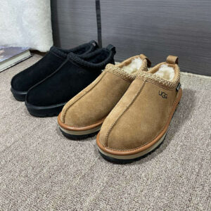 UGG Shoe Style 2701175