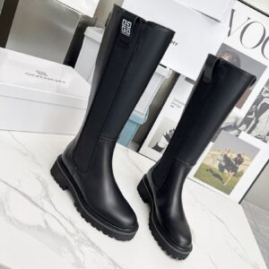 Givenchy Shoe Style 4501153