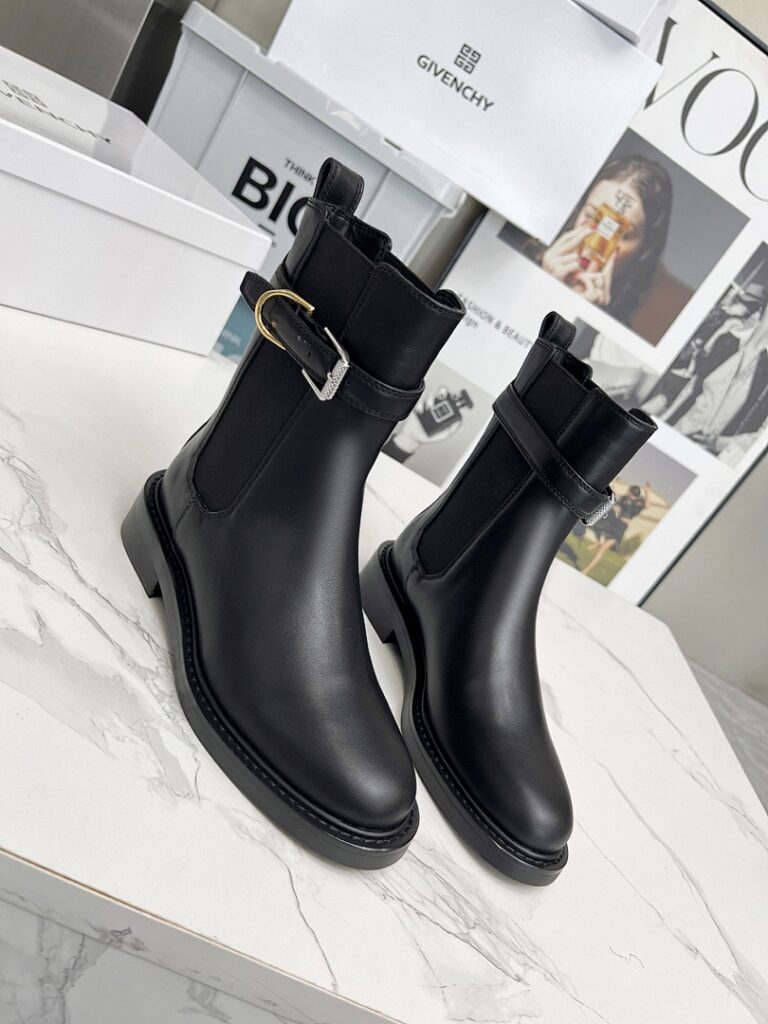 Givenchy Shoe Style 3801153
