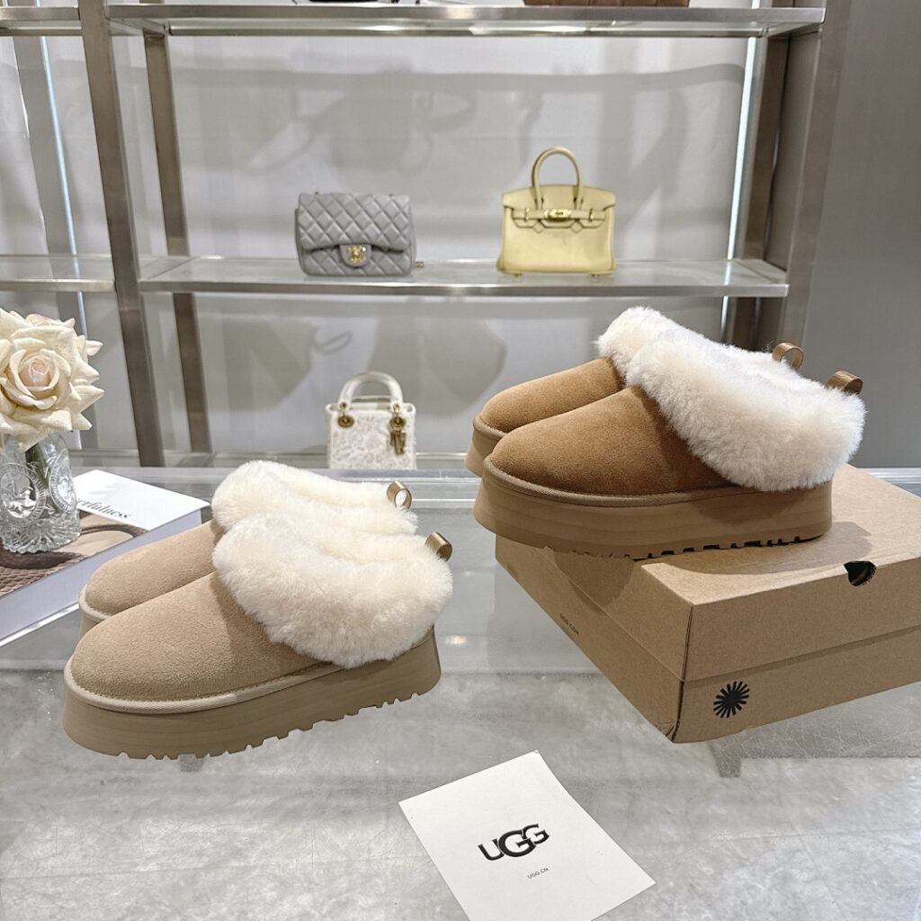 UGG Shoe Style 2001121