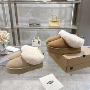 UGG Shoe Style 2001121