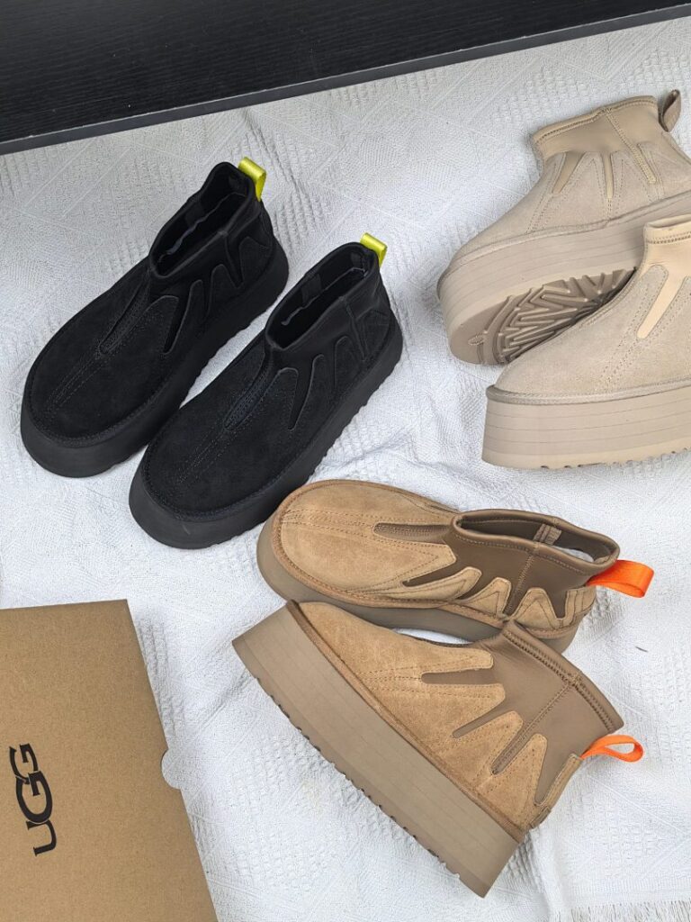 UGG Shoe Style 2801175