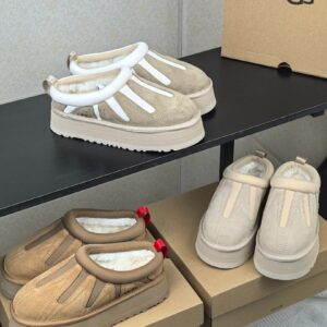 UGG Shoe Style 2601175