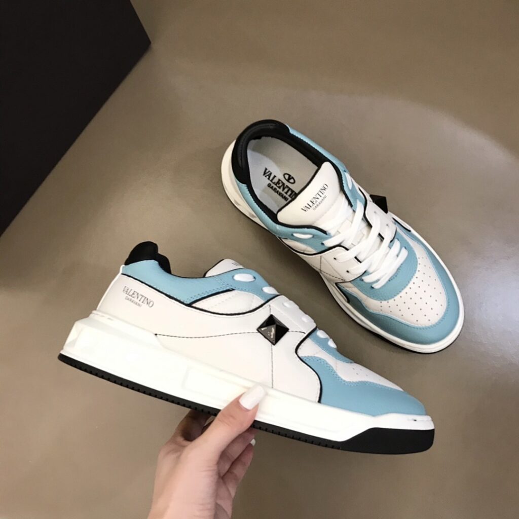 Valentino Shoe Style 2701126