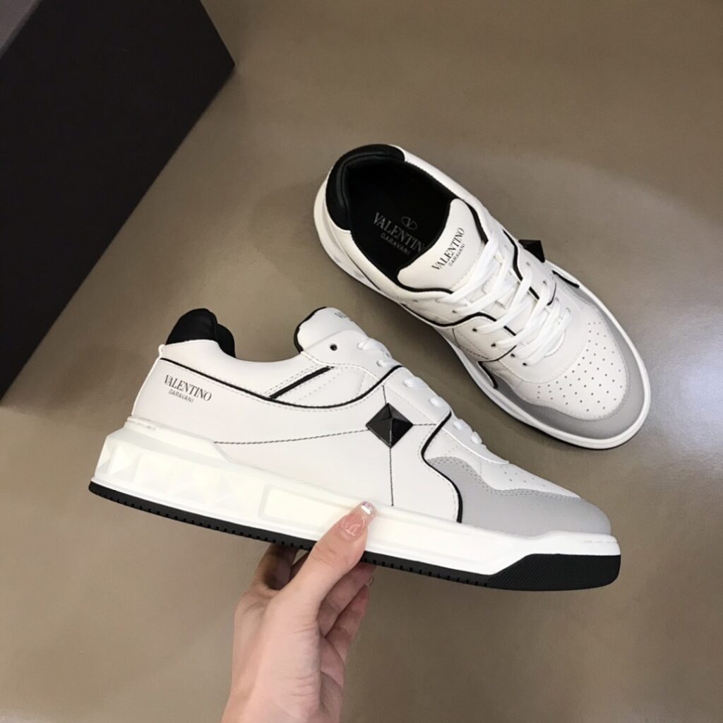 Valentino Shoe Style 2701126